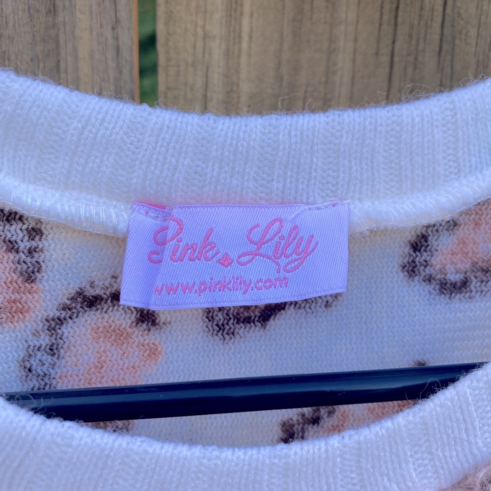 Pink Lily Leopard Print Pullover - Picture 4 of 5